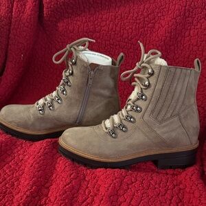Women's Tan Lace-Up Boots